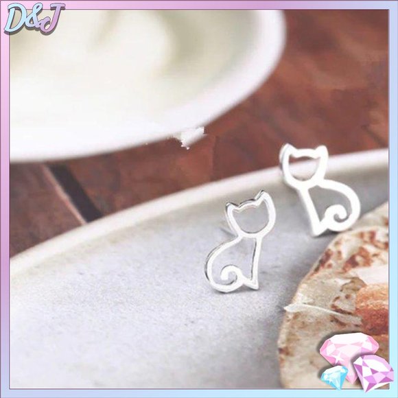 Diamonds & Jules Jewelry - 💎✨ 925 Hollow Kitty Cat Earrings